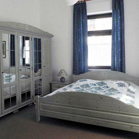 Ferienwohnung Burgblick Трабен-Трарбах Екстериор снимка